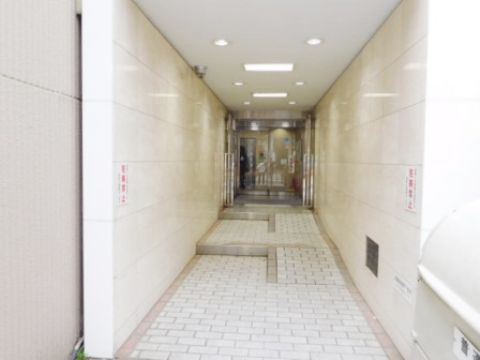 1F玄関