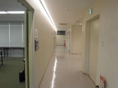 各階、廊下