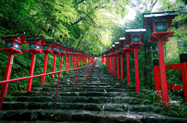 京都の貴船神社で涼を満喫！自然と歴史が織りなす避暑地