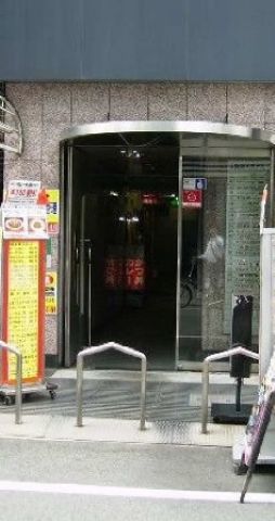 1F玄関