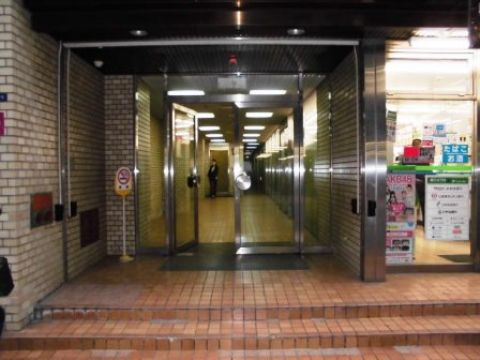 1F玄関