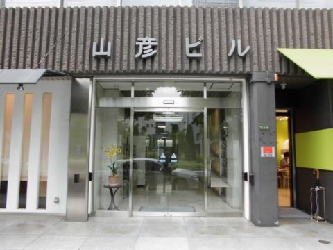 1F玄関