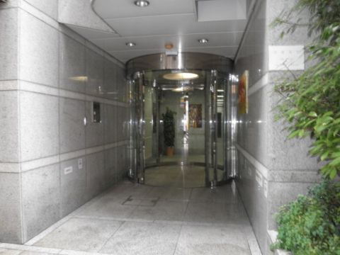 1F玄関