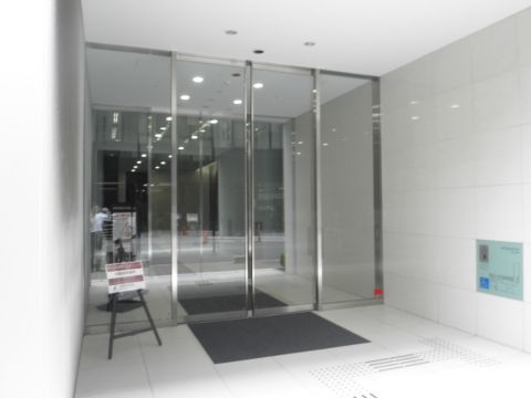1F玄関