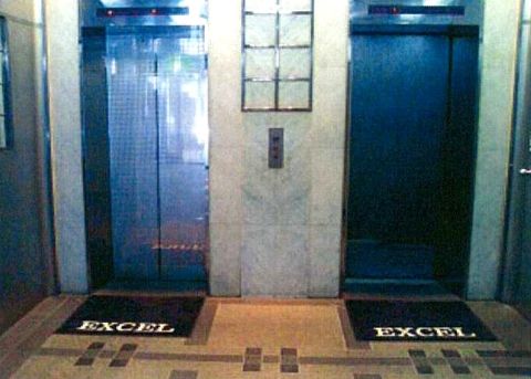 1階EVホール