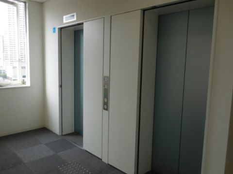 各階、EV