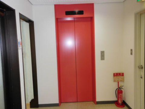 各階、EV