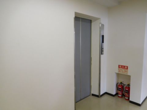 各階、EV