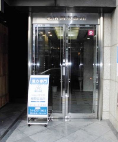 1F玄関