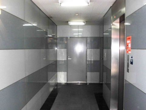 エントランス内