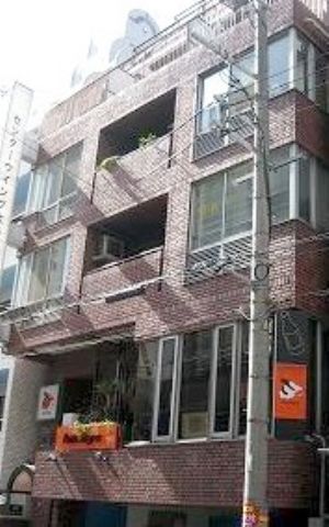 センターウイング大手前