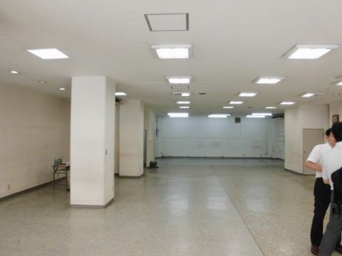 1階、店舗室内