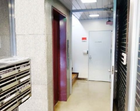 1階、EVホール