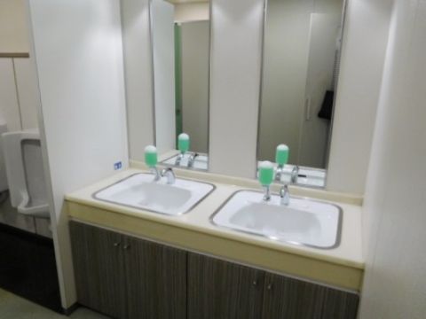 各階、トイレ洗面