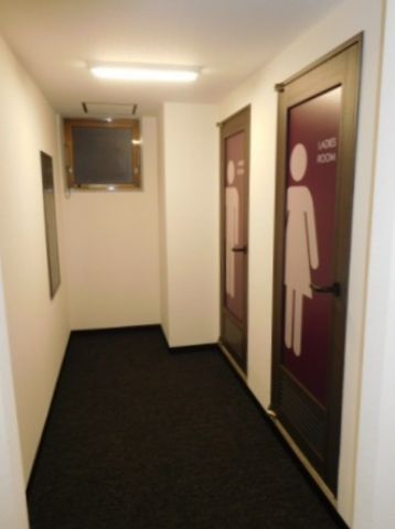 トイレ出入口