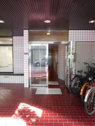 1F玄関
