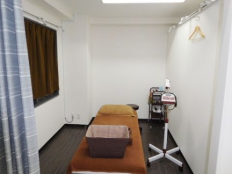 個室 ①