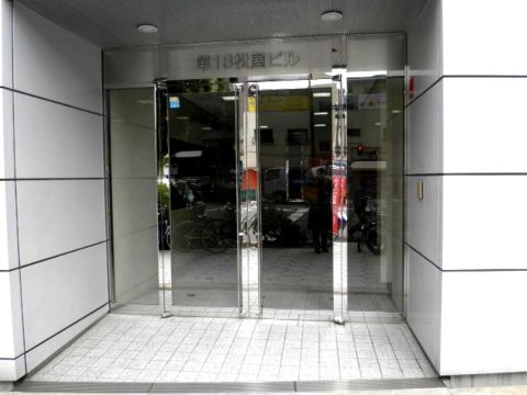 1階、玄関