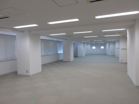 3~5階、室内