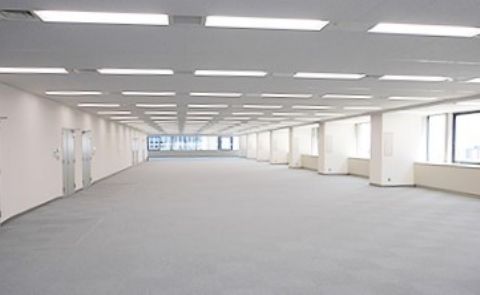 貸室内