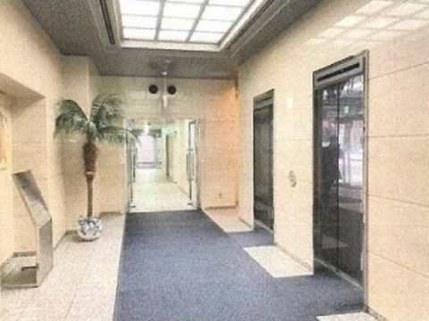 1階、EVホール