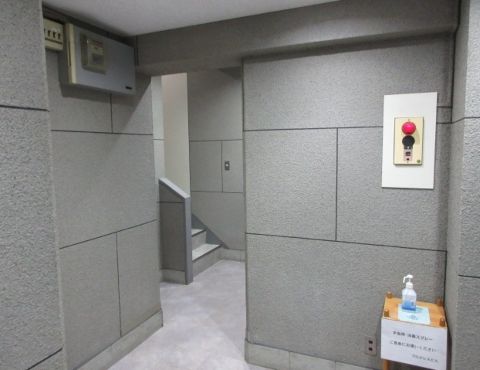 エントランス内