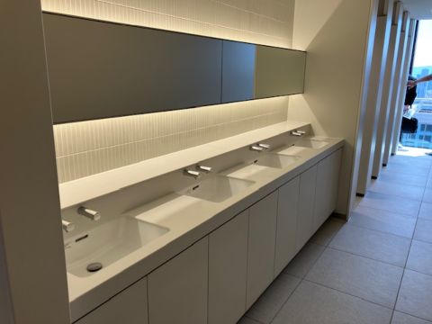 トイレ洗面① 各階、2ヶ所