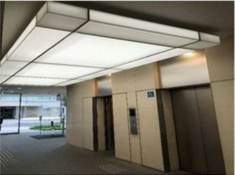 1階、EVホール