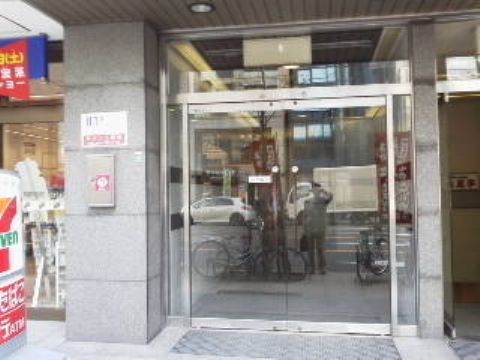 1F玄関
