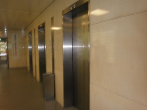 EVホール