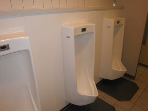 各階、トイレ③