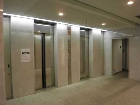 EVホール