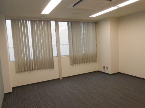 708ゴウシツ