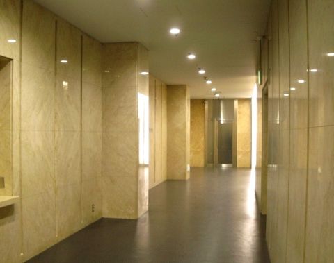 エントランス②