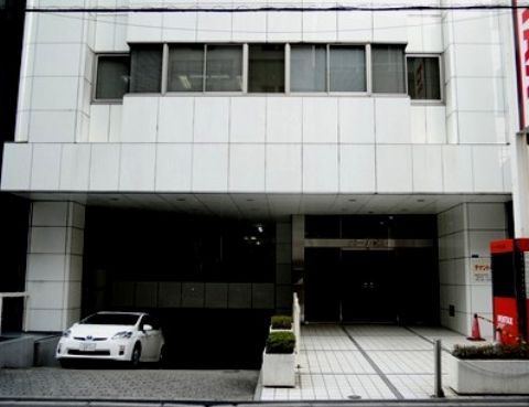 1F玄関