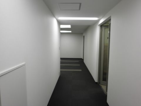 2階~上、基準階、廊下