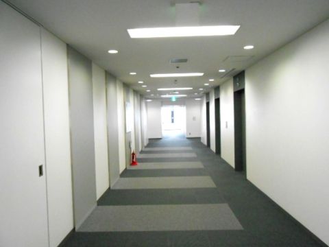 各階、廊下
