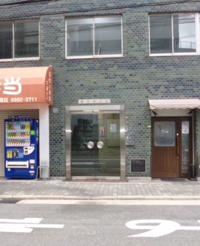 1F玄関
