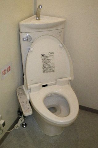 各階WC、リニュアル済