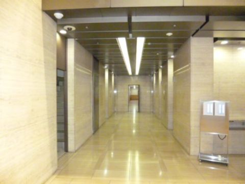 EVホール