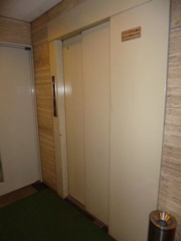 EVホール