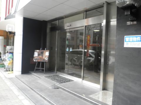1F玄関
