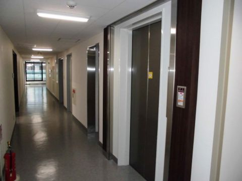 荷物用EV&共用廊下