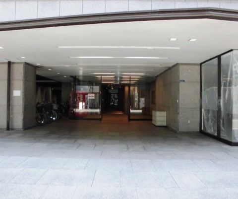 1F玄関