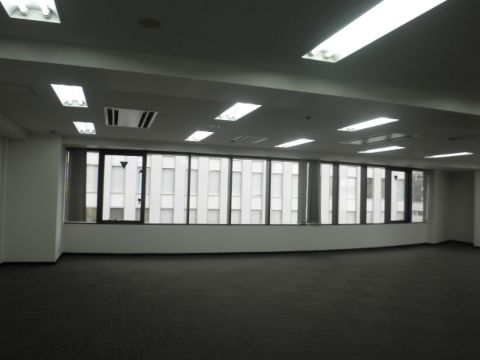 室内:703号室