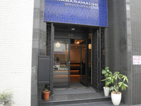 1F玄関