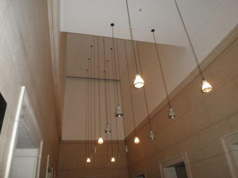 1階、EVホール吹抜け