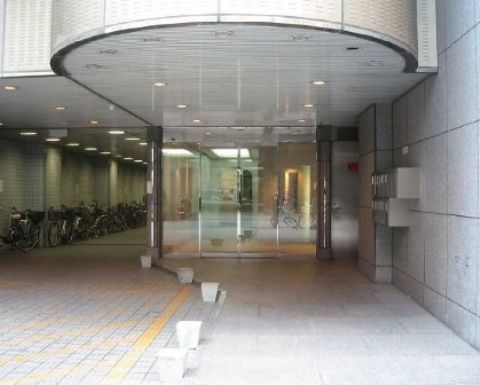 1F玄関