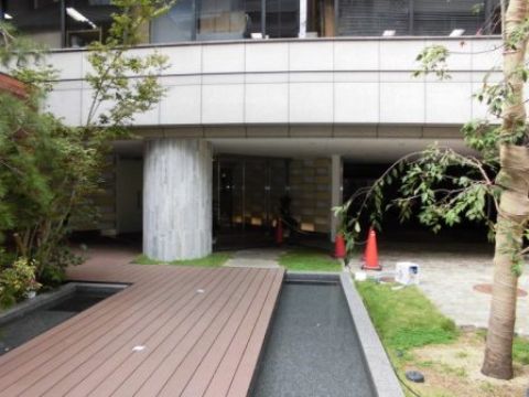 1F玄関