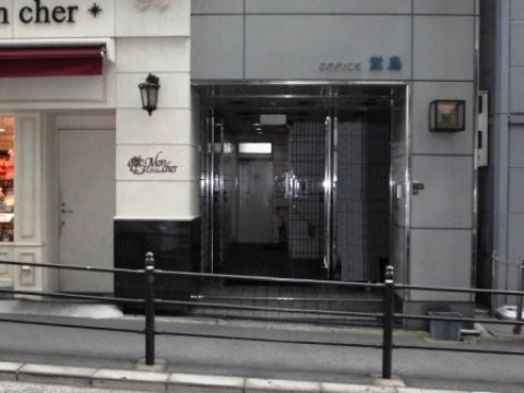 1F玄関